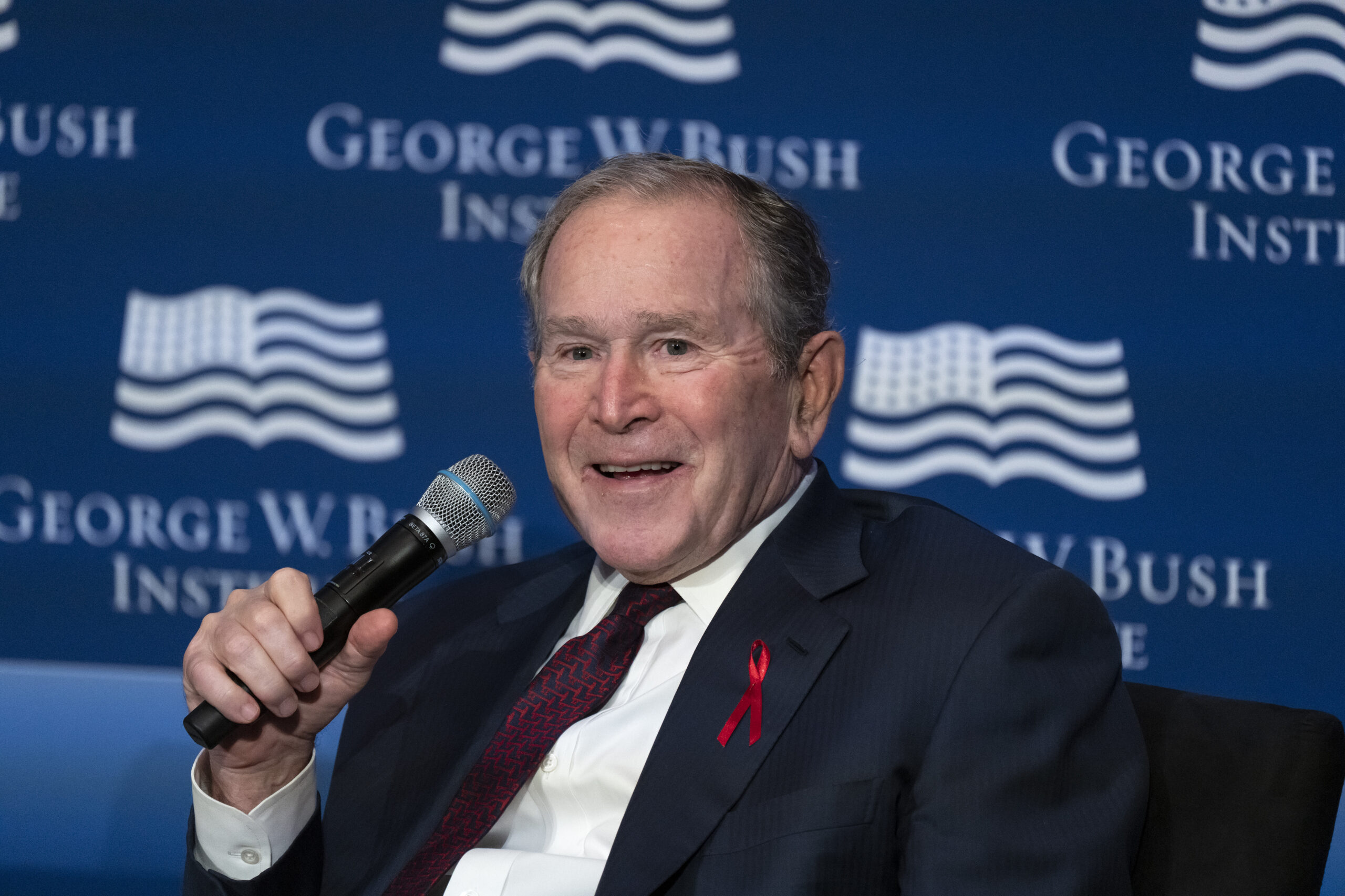 As the deadline approaches, George W. Bush enters the PEPFAR dispute.