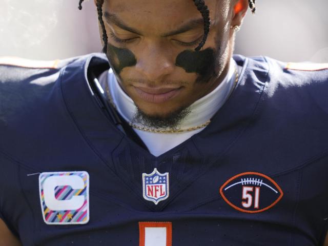 Justin Fields, quarterback for the Bears, has a thumb dislocation and is unlikely to participate in the upcoming game against the Raiders on WRALSportsFan.com.