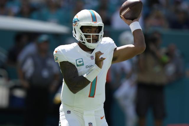 Tua Tagovailoa leads the Dolphins to a 42-21 victory over the Panthers with 3 touchdown passes :: WRALSportsFan.com