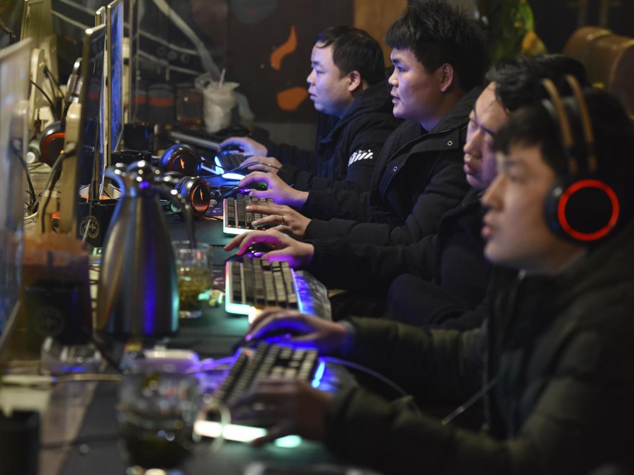 After the implementation of restrictive measures, China has given the green light to 105 online games due to significant financial losses.