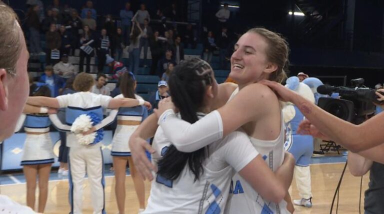 Alyssa Ustby's exceptional performance helps UNC defeat No. 25 Syracuse :: WRALSportsFan.com