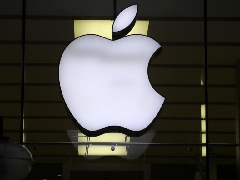 Apple has agreed to share its tap-and-go payment technology with its competitors in order to settle an antitrust case brought against it by the European Union.