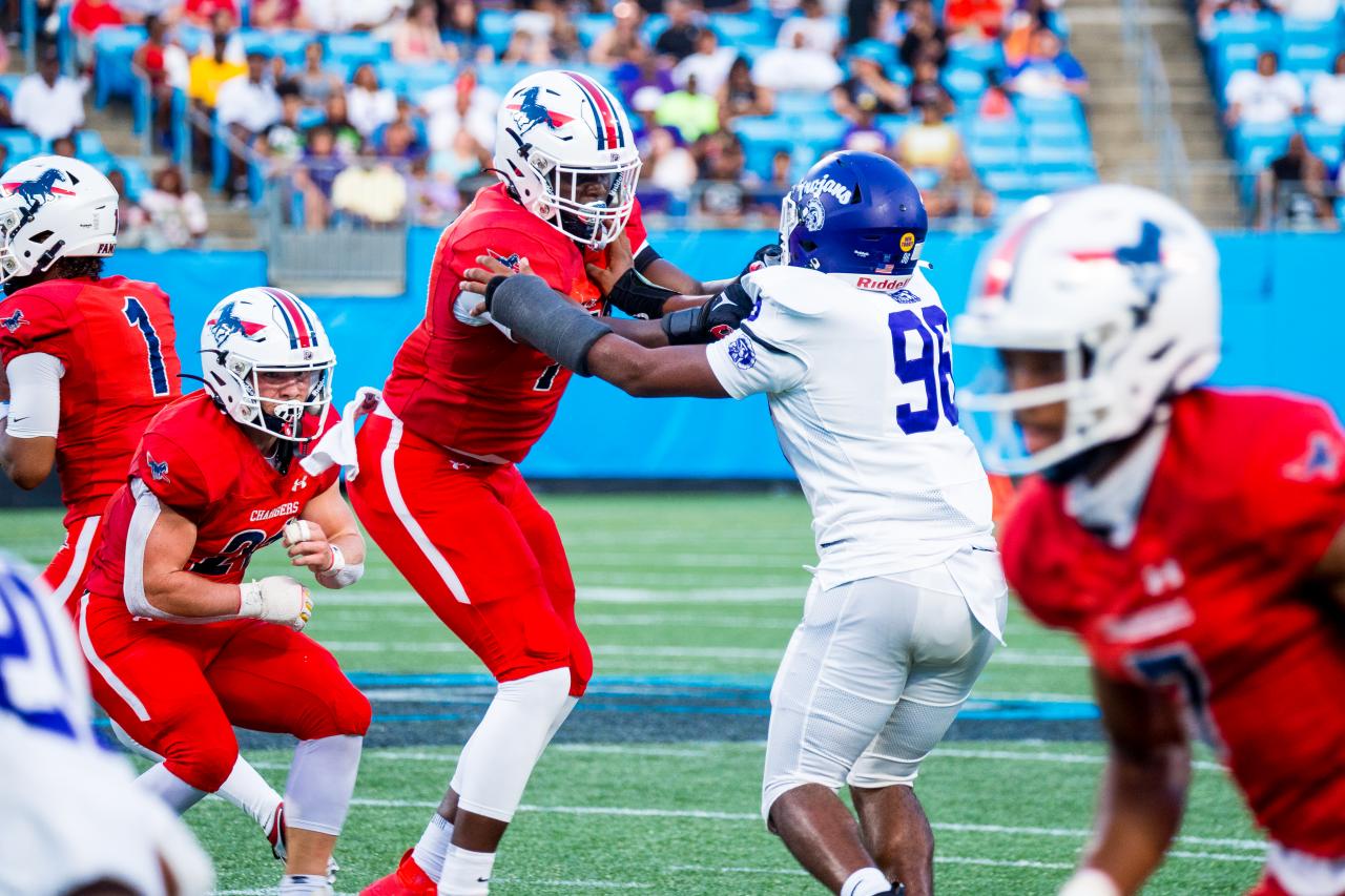 David Sanders, a 5-star offensive lineman from Providence Day, has been awarded the title of 2023-24 Gatorade Player of the Year.