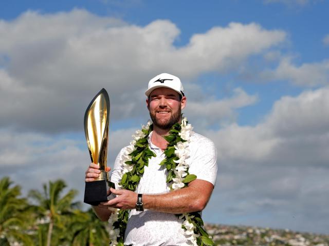 Grayson Murray makes a comeback in the final moments to claim victory at the Sony Open after a 3-way playoff.