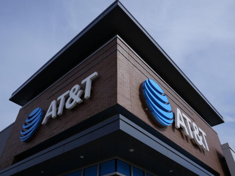 According to AT&T, the disruption to their cellular network in the United States was not the result of a cyberattack.