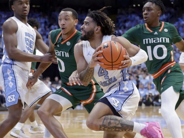 Davis sets Smith Center record with 42 points as No. 9 North Carolina beats Miami 75-71 :: WRALSportsFan.com