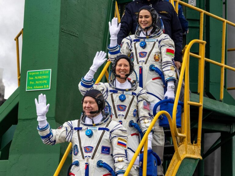 The launch of three astronauts to the International Space Station by Russia's space agency has been cancelled, but all crew members are reported to be safe.