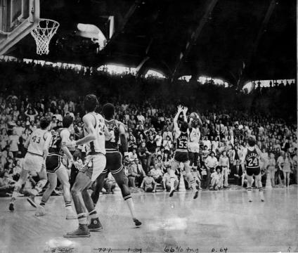 Walter Davis shot vs. Duke