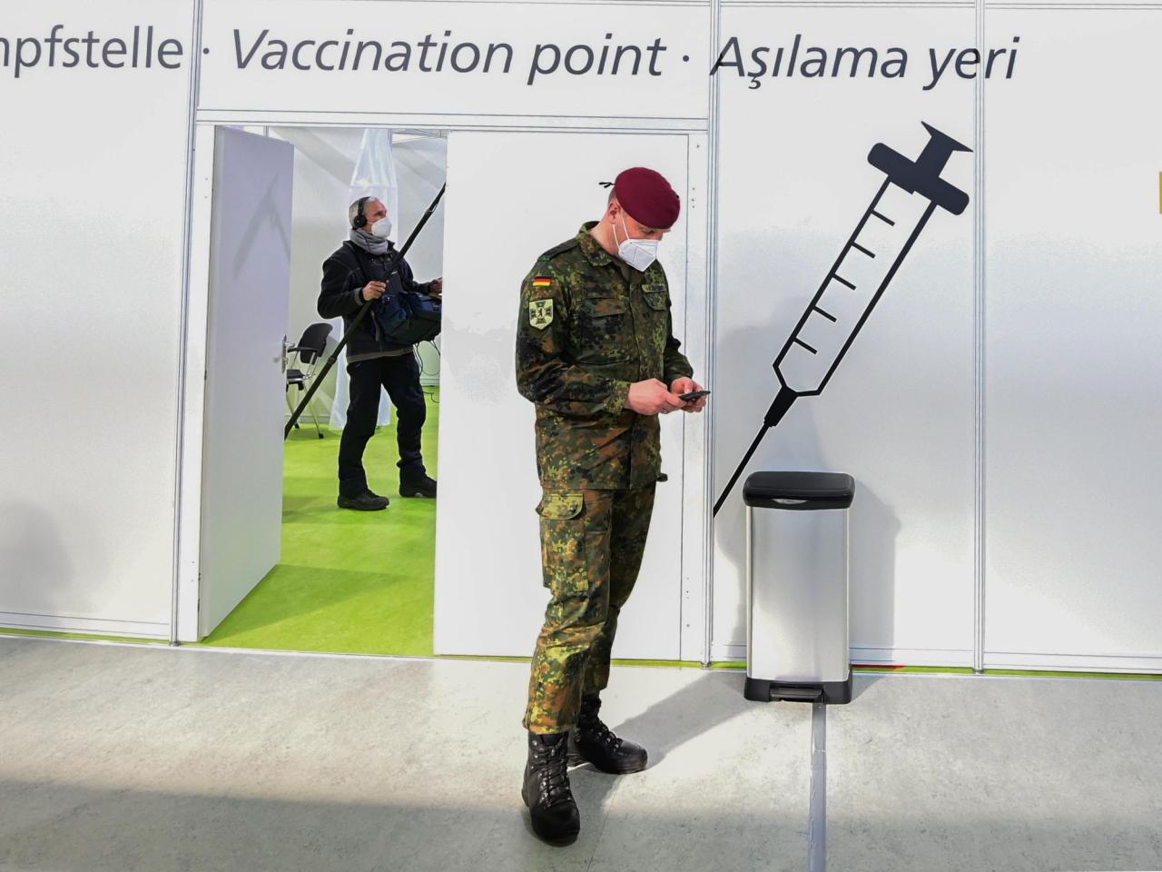 Germany scraps a COVID-19 vaccination requirement for military servicepeople