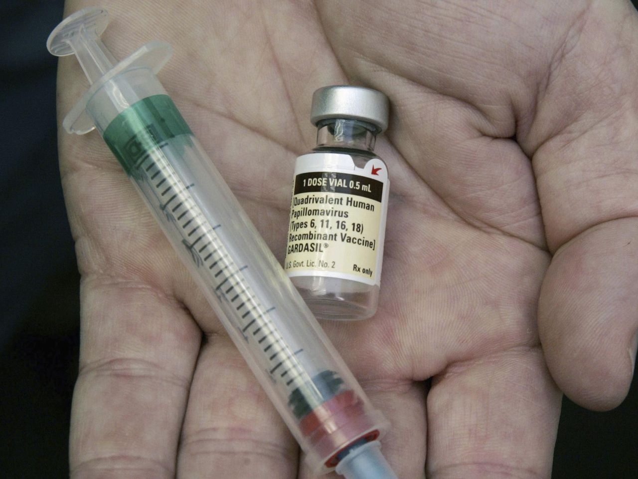 HPV vaccines prevent cancer in men as well as women, new research suggests