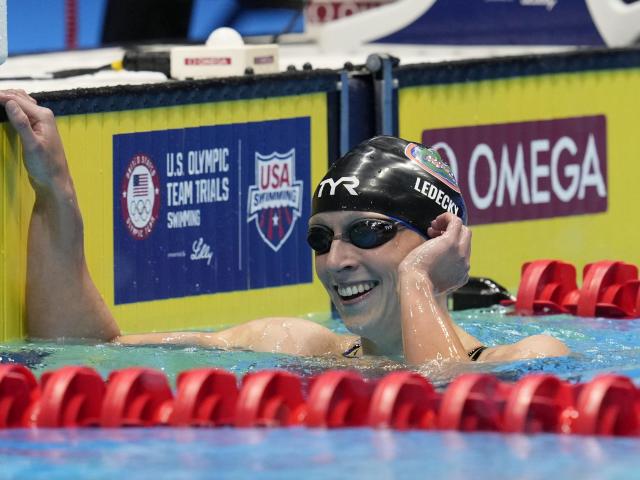 Katie Ledecky off to a strong start at US Olympic swimming trials, leads prelims of 400 free :: WRALSportsFan.com