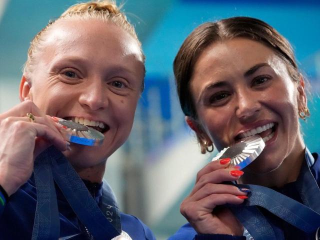 'Cook'N Bacon' earn first U.S. medals in Paris, silver in 3m syncho; China wins gold :: WRALSportsFan.com