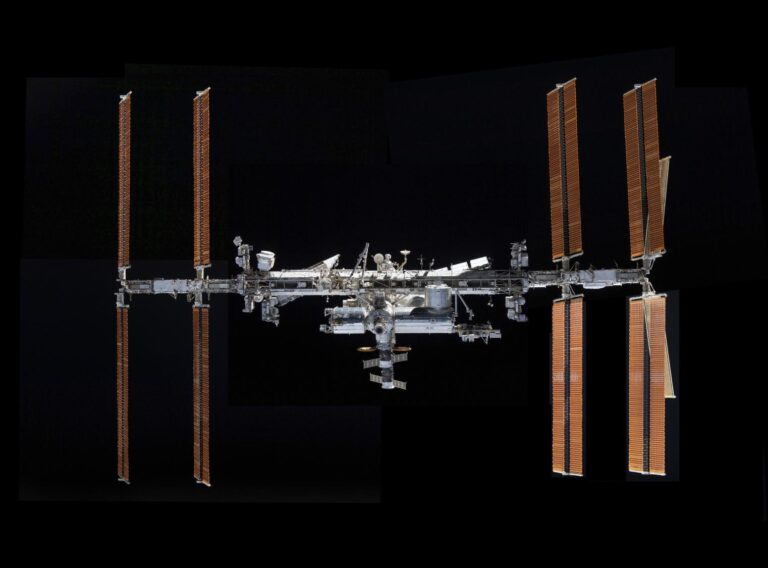 How NASA and SpaceX will bring down the space station when it's retired