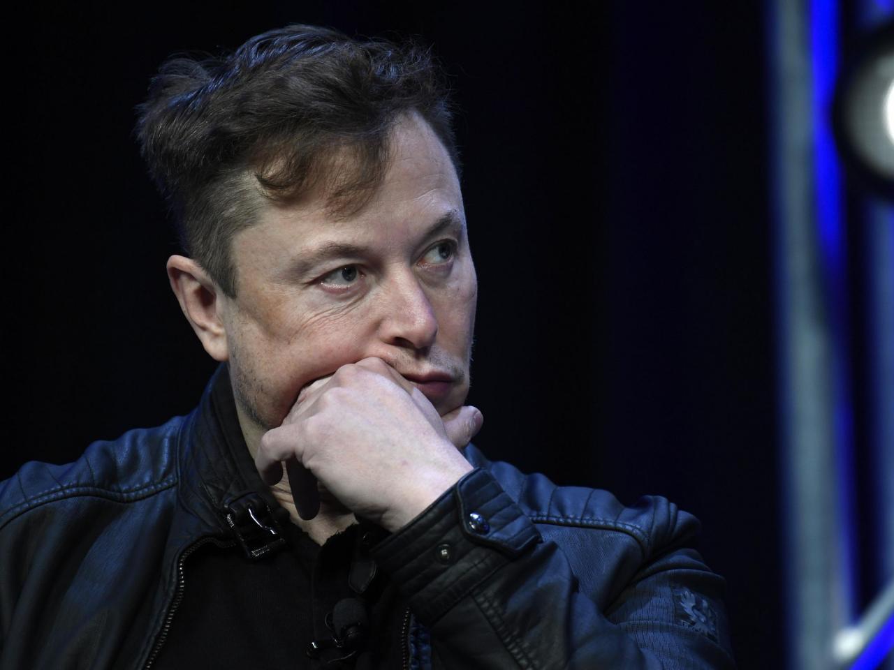 Judge who nixed Musk's pay package hears arguments on massive fee request from plaintiff lawyers