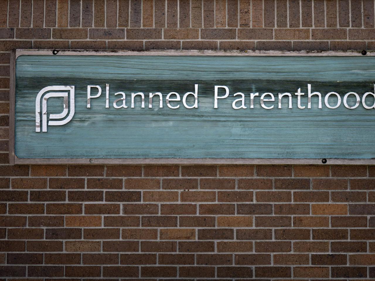 Minnesota prepares for influx of patients from Iowa as abortion ban takes effect