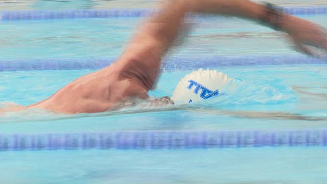 Swimmers and sweat: A delicate balance difficult to strike