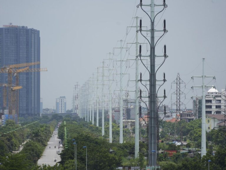 Vietnam allows big companies to buy clean energy directly to meet their climate targets