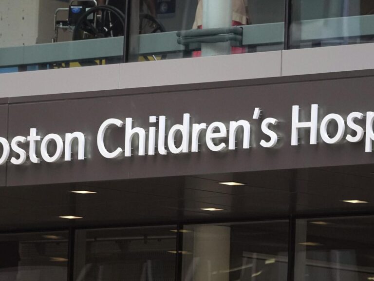 Woman gets probation for calling in hoax bomb threat at Boston Children's Hospital