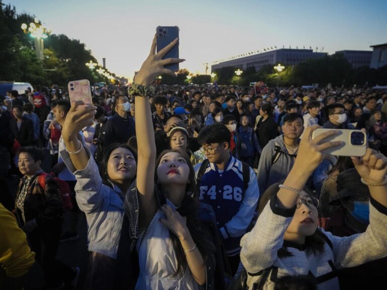 World population is projected to grow from 8.2 billion to a peak of 10.3 billion in 2080s, UN says