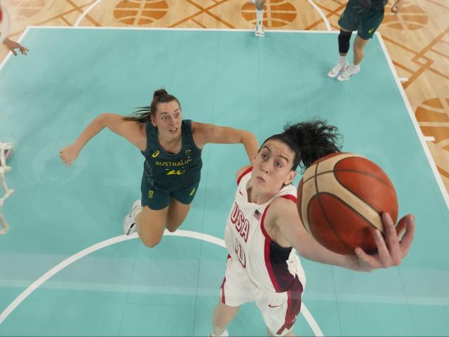 Breanna Stewart, US women's basketball team advance to gold medal game at Paris Olympics :: WRALSportsFan.com