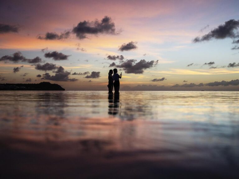 The worldwide catastrophe of rising seas especially imperils Pacific paradises, Guterres says