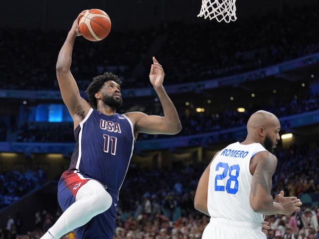 US rolls into Olympic quarterfinals as No. 1 seed, top Puerto Rico 104-83 in group finale :: WRALSportsFan.com