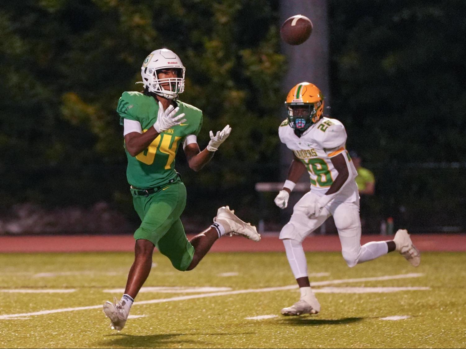 No. 16 Cardinal Gibbons uses three passing scores to defeat No. 20 Richmond