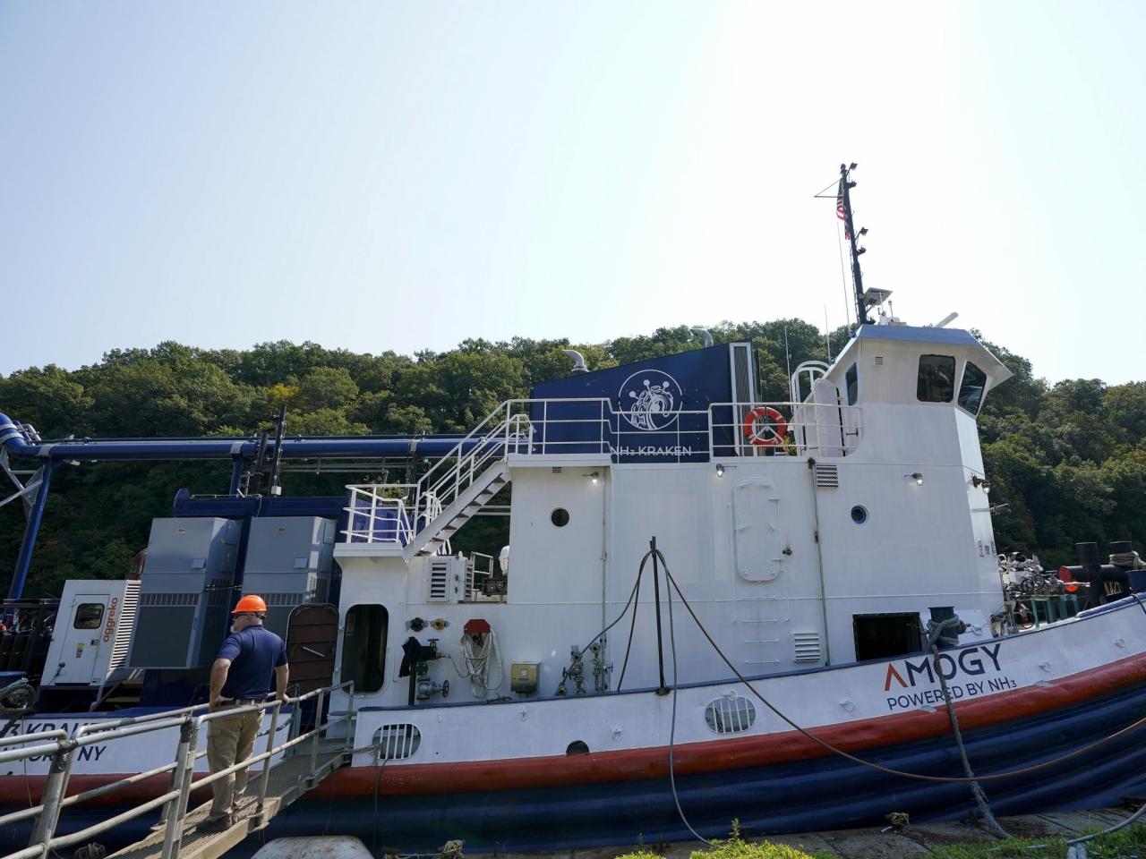 Tugboat powered by ammonia sails for the first time, showing how to cut emissions from shipping