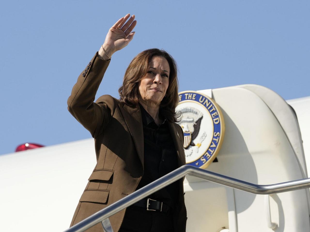 Doctor deems Harris in 'excellent health.' Her team aims to contrast with Trump's scant medical info