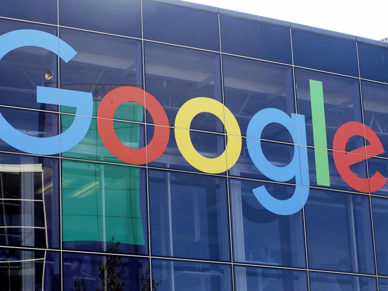 Federal judge orders Google to open its Android app store to competition