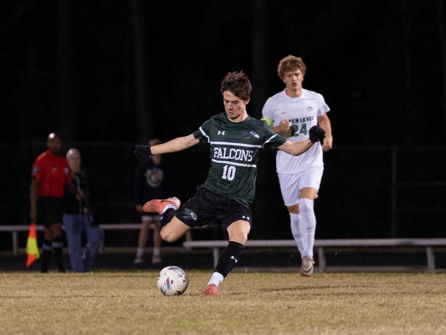 Andrew Zagacki scores 4 goals as (12) Green Hope beats rival (28) Green Level in boys soccer playoffs