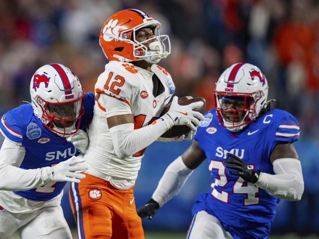 College Football Playoff picks: SMU, Clemson, Vols, Hoosiers beware as CFP opens on campus :: WRALSportsFan.com