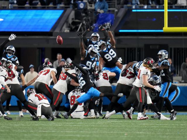 McLaughlin's field goal in OT helps Bucs beat Panthers 26-23, move into 1st-place tie in NFC South :: WRALSportsFan.com