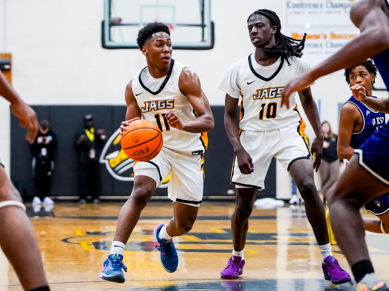 No. 21 Farmville Central holds off No. 18 West Bladen to avenge lone loss