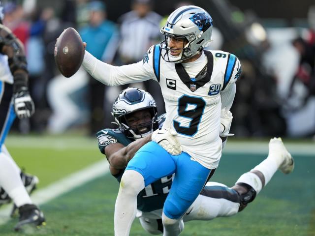 Panthers final drive falls short, lose to Eagles 22-16 :: WRALSportsFan.com