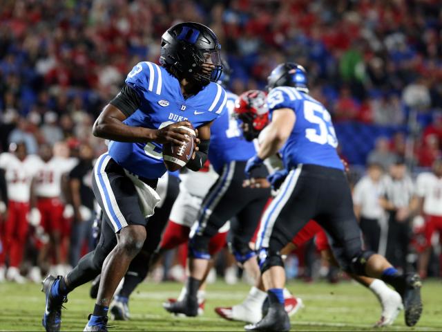 Gator Bowl kickoff delayed: Duke takes on Ole Miss :: WRALSportsFan.com