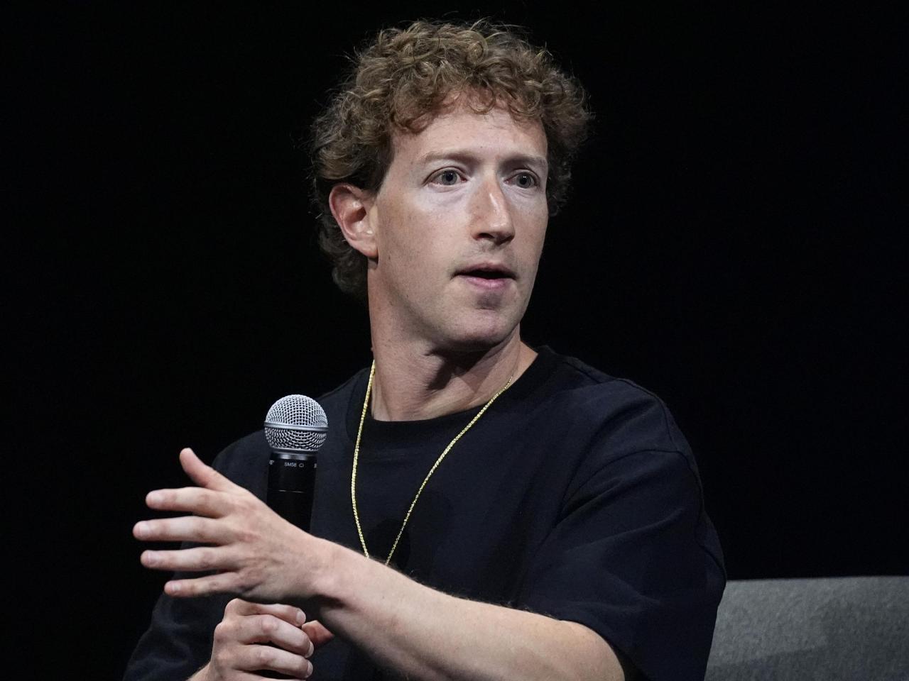 Mark Zuckerberg will cohost reception with Republican billionaires for Trump inauguration