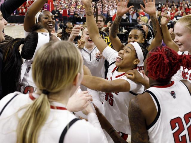 No. 13 NC State's 2OT win over No. 1 Notre Dame gives women's basketball a showcase thriller :: WRALSportsFan.com