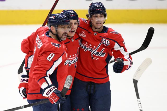 Alex Ovechkin scores 884th goal to move 10 back of tying Wayne Gretzky's NHL career record :: WRALSportsFan.com