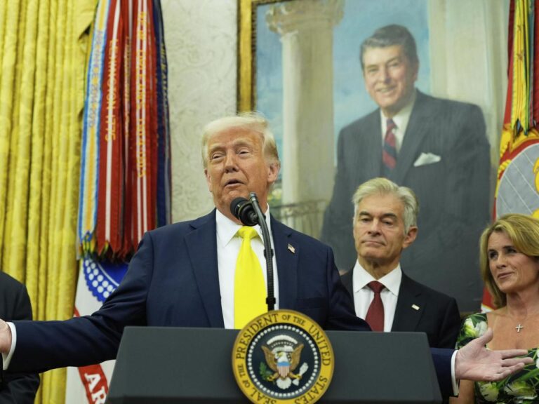 Trump turns a COVID information website into a promotion page for the lab leak theory