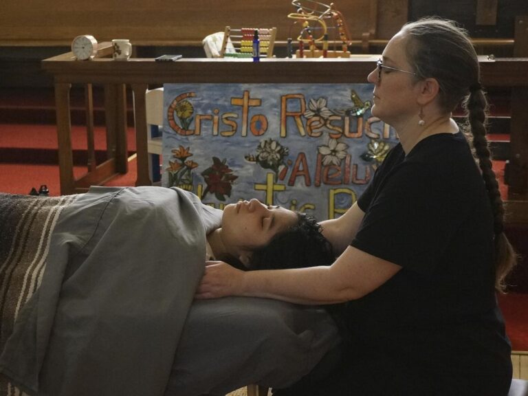 Altar acupuncture: A Minneapolis church brings well-being sessions to its migrant ministry